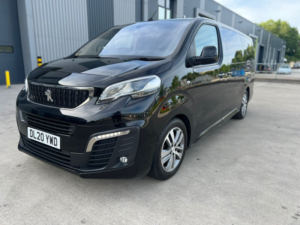2020 Peugeot Traveller 2.0 Bluehdi Allure in Black — image 5
