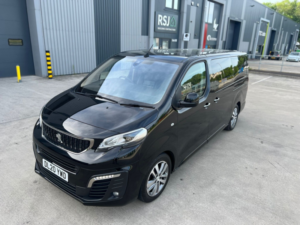 2020 Peugeot Traveller 2.0 Bluehdi Allure in Black — image 6