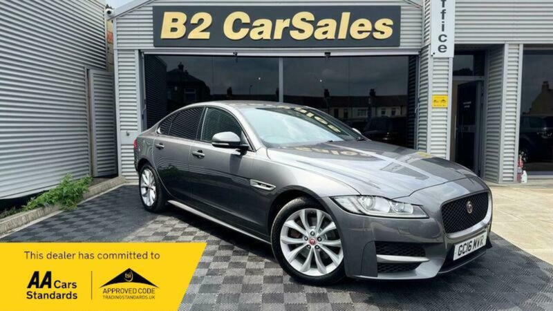 2016 Jaguar Xf 2.0d R-Sport Auto Euro 6 (s/s) 4dr in Grey — image 1
