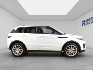 2017 Land Rover Range Rover Evoque 2.0 Td4 Hse Dynamic SUV 5dr Diesel Auto 4WD Euro 6 (s/s) (180 Ps) in White — image 4