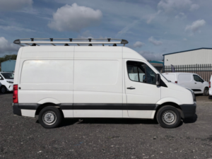 2016 Volkswagen Crafter 2.0 Tdi Bluemotion Tech Cr35 Panel Van 5dr Diesel Manual L2 H3 (210 G/km, 108 Bhp) in White — image 5
