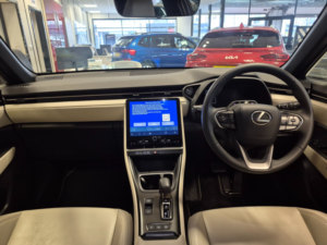 2024 Lexus Lbx 1.5 Vvt-Ie Premium SUV 5dr Petrol Hybrid E-CVT Euro 6 (s/s) (136 Ps) in Red — image 3