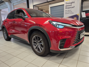 2024 Lexus Lbx 1.5 Vvt-Ie Premium SUV 5dr Petrol Hybrid E-CVT Euro 6 (s/s) (136 Ps) in Red — image 4