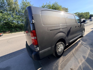 2019 Toyota Proace 2.0d Icon Long Panel Van Lwb Euro 6 (s/s) 6dr in Grey — image 4
