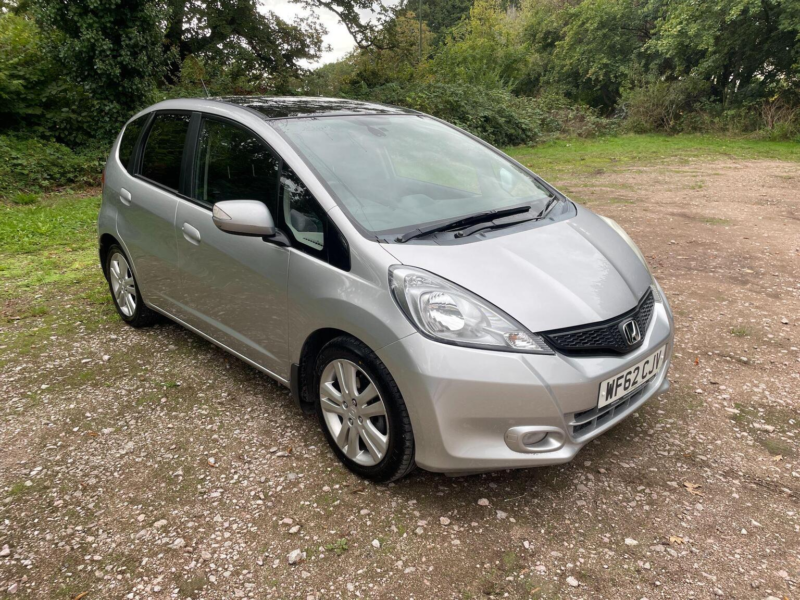 2012 Honda Jazz 1.4 I-Vtec Ex Euro 5 5dr in Silver — image 1