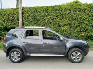 2015 Dacia Duster 1.5 Dci Laureate SUV 5dr Diesel Manual Euro 5 (110 Ps) in Grey — image 2