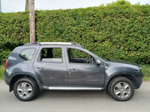 2015 Dacia Duster 1.5 Dci Laureate SUV 5dr Diesel Manual Euro 5 (110 Ps) in Grey — image 3
