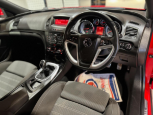 2010 Vauxhall Insignia 1.8 16v Sri Vx Line Euro 5 5dr in Red — image 3
