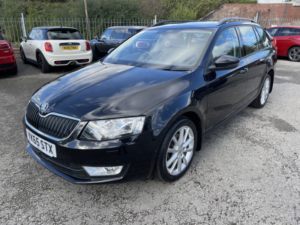 2015 Skoda Octavia 2.0 Tdi Se L in Black — image 4