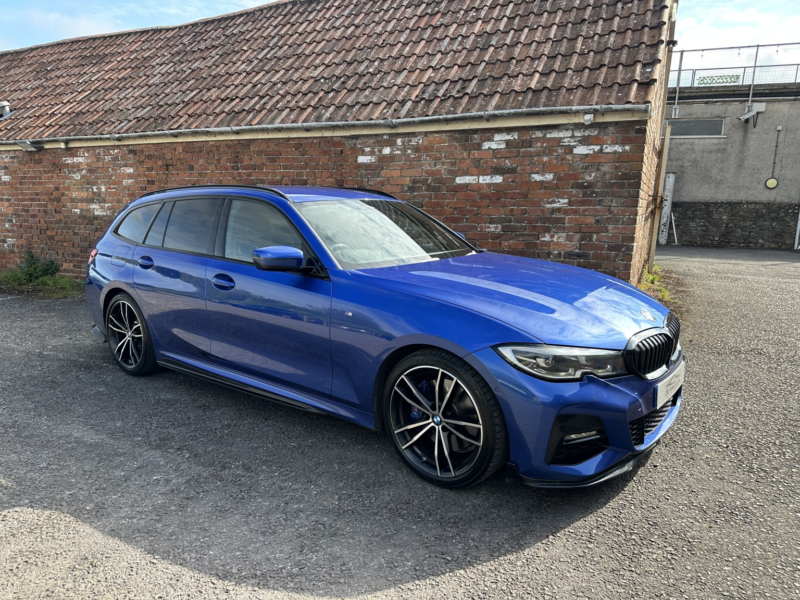 2020 BMW 3 Series 2.0 320d M Sport Touring in Blue — image 1