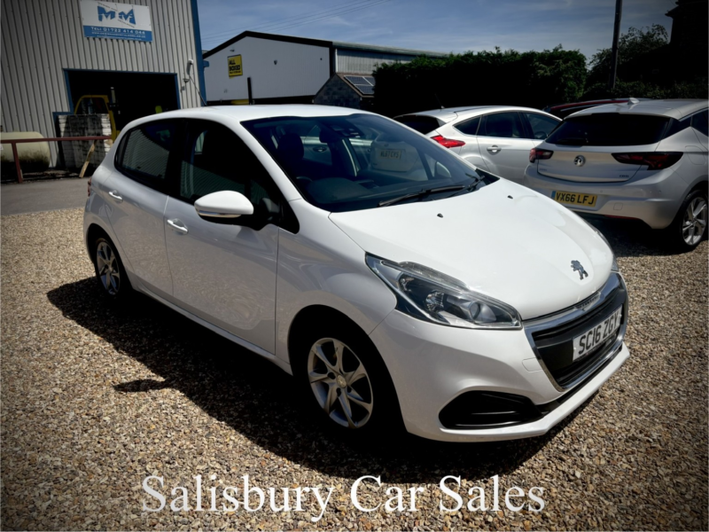 2016 Peugeot 208 1.2 Puretech Active in White — image 1