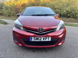 2012 Toyota Yaris 1.3 Dual Vvt-I Tr in Red — image 5