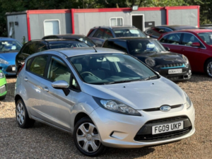 2009 Ford Fiesta 1.25 Style 5dr in Silver — image 2