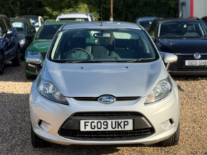 2009 Ford Fiesta 1.25 Style 5dr in Silver — image 3
