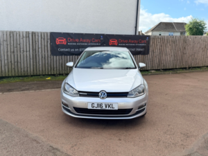 2016 Volkswagen Golf 1.0 Tsi Match Edition Bluemotion in Silver — image 2