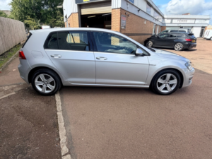 2016 Volkswagen Golf 1.0 Tsi Match Edition Bluemotion in Silver — image 4
