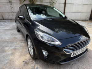 2017 Ford Fiesta 1.0 T Ecoboost Titanium in Black — image 2