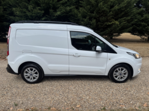 2019 Ford Transit Connect 1.5 200 Ecoblue Limited Auto in White — image 4