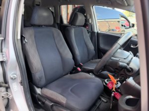 2015 Honda Jazz 1.4 I-Vtec Es Plus Hatchback 5dr Petrol CVT Euro 5 (99 Ps) in Silver — image 2