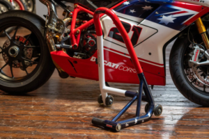 2009 Ducati 1098 Bayliss Replica *no 478 Of 500 Units* in Multicolour — image 4