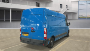 2022 Renault Master 2.3 Fwd Lm35 Energy Dci 150 Business My19 in Blue — image 4
