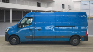 2022 Renault Master 2.3 Fwd Lm35 Energy Dci 150 Business My19 in Blue — image 6
