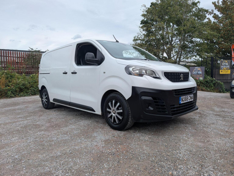 2018 Peugeot Expert 1.6 Bluehdi 1000 Professional Standard Panel Van Mwb Euro 6 6dr in White — image 1