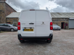 2018 Peugeot Expert 1.6 Bluehdi 1000 Professional Standard Panel Van Mwb Euro 6 6dr in White — image 4