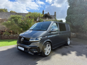 2020 Volkswagen Transporter 2.0 Tdi T32 Highline 150 DSG in Grey — image 3