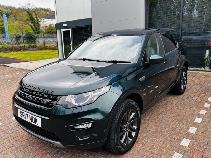 2017 Land Rover Discovery Sport 2.0 Td4 Se Tech in Green — image 1