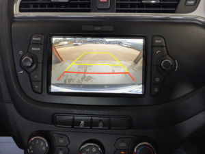2017 Kia Ceed 1.6 Crdi 2 Automatic. 2 Owners. Carplay. Kia Service History. Sat Nav. Reara Camera. in Silver — image 3