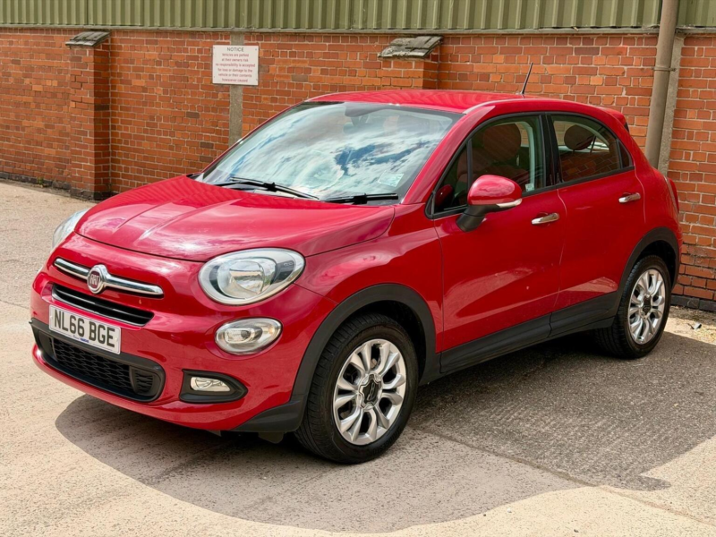 2016 Fiat 500x 1.6 E-Torq Pop Star Euro 6 5dr in Red — image 1