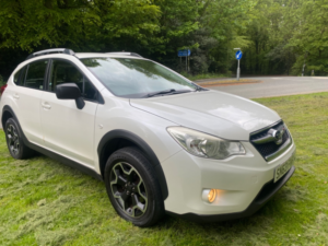 2013 Subaru Xv D S in White — image 2