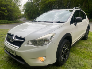 2013 Subaru Xv D S in White — image 4