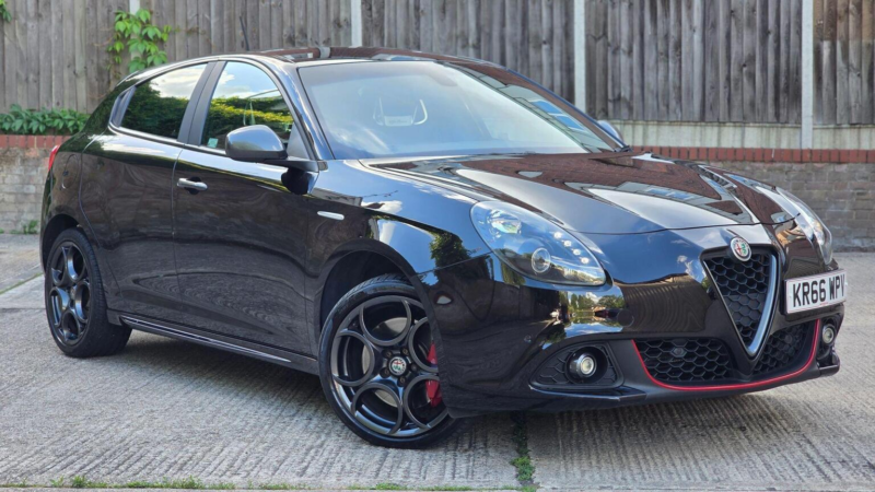 2016 Alfa Romeo Giulietta 2.0 Jtdm-2 Speciale Tct Euro 6 (s/s) 5dr in Black — image 1