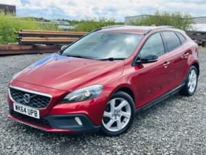 2014 Volvo V40 Cross Country 1.6 D2 Lux in Red — image 3