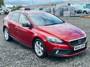 2014 Volvo V40 Cross Country 1.6 D2 Lux in Red — image 4