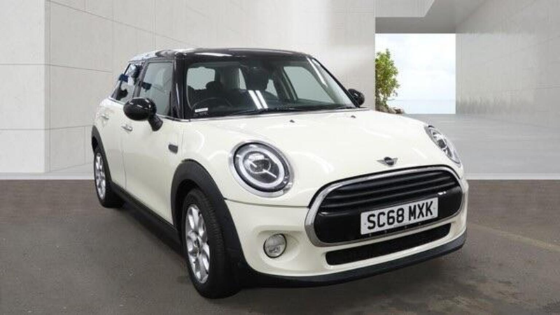 2018 MINI Hatch 1.5 Cooper Euro 6 (s/s) 5dr in White — image 1