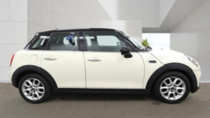 2018 MINI Hatch 1.5 Cooper Euro 6 (s/s) 5dr in White — image 5