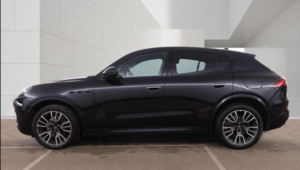 2023 Maserati Grecale 2.0 Mhev Modena Zf 4WD Euro 6 (s/s) 5dr in Black — image 6