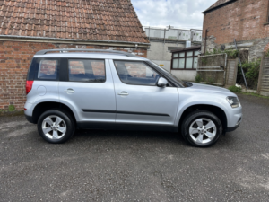 2014 Skoda Yeti 2.0 Tdi S in Silver — image 4