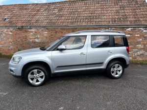 2014 Skoda Yeti 2.0 Tdi S in Silver — image 5
