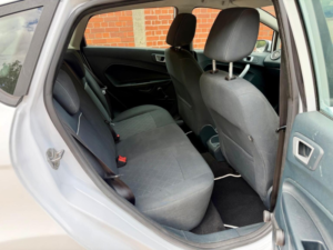 2011 Ford Fiesta 1.25 Edge 5dr in White — image 7