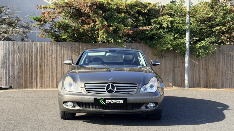 2007 Mercedes-Benz Cls 5.5 Cls500 in Grey — image 1