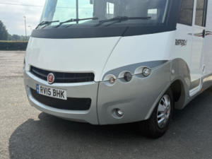 2015 Rapido 840f 840f 4 Berth Fixed Island Bed - Roof Fitted Aircon in White — image 6