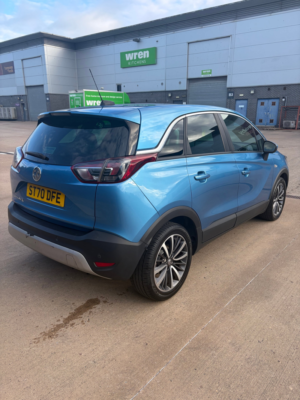 2020 Vauxhall Crossland X 1.2 Elite SUV 5dr Petrol Manual Euro 6 (s/s) (83 Ps) in Blue — image 4