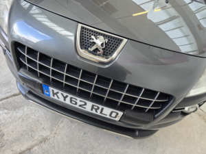2012 Peugeot 3008 2.0 Hdi Allure in Grey — image 3