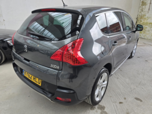 2012 Peugeot 3008 2.0 Hdi Allure in Grey — image 5