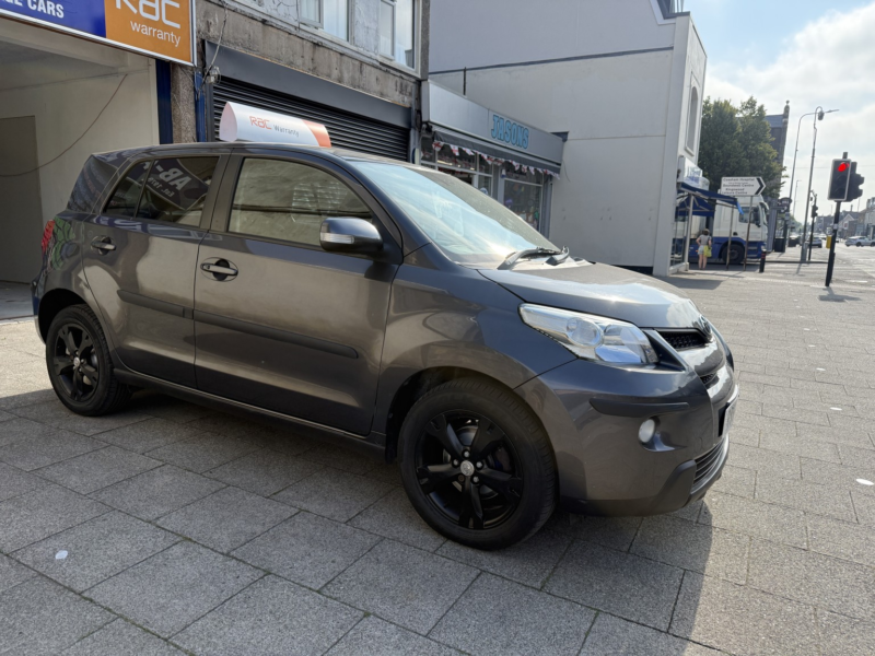 2011 Toyota Urban Cruiser 1.4 D-4d in Grey — image 1
