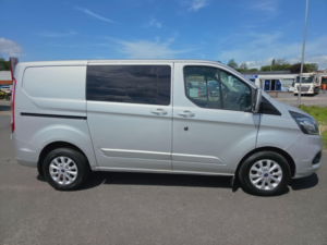 2018 Ford Transit Custom 2.0 320 Ecoblue Limited Crew Van L1 H1 Euro 6 5dr (6 Seat) in Silver — image 5